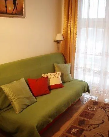 Nil-pol Apartment